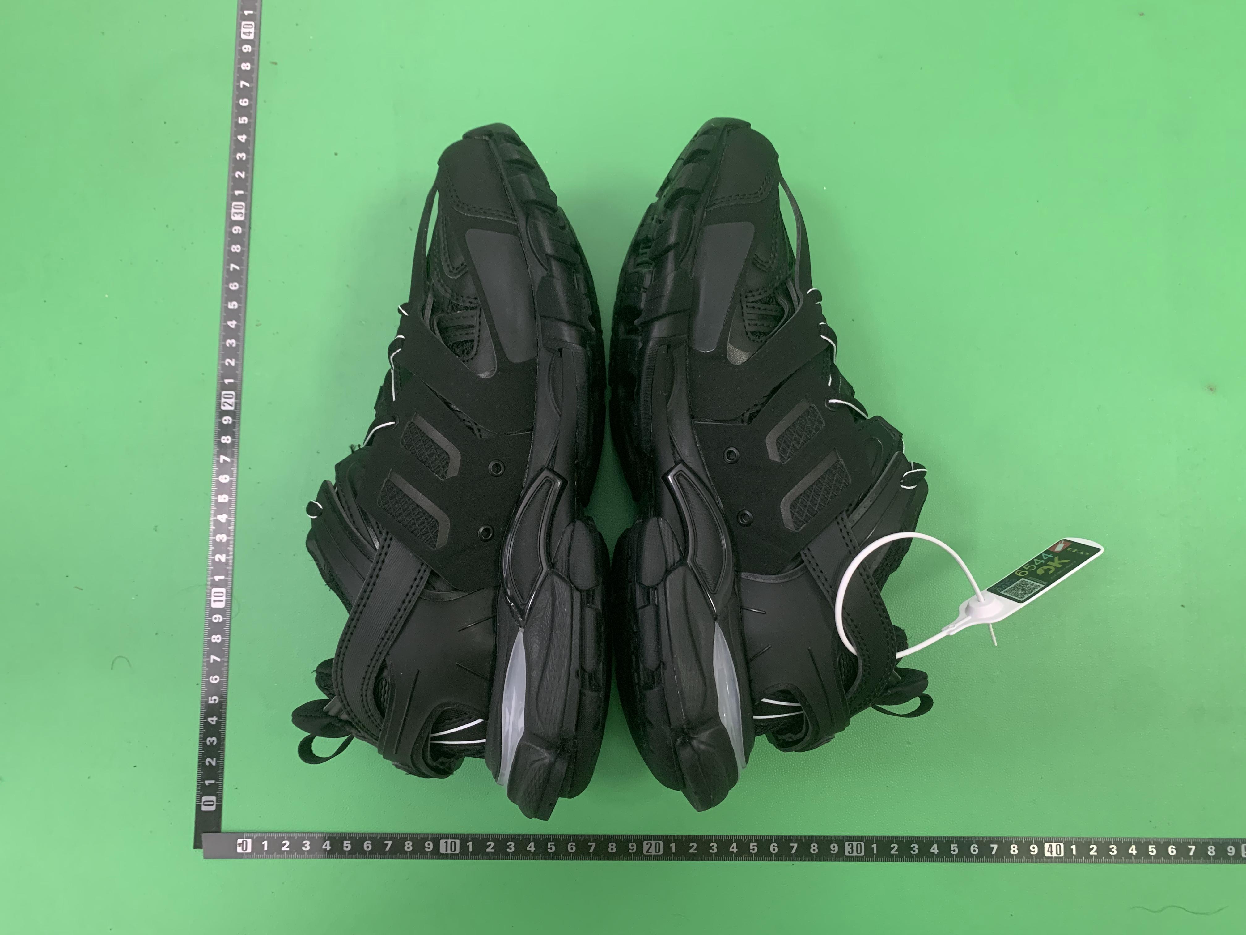 OK  Batch   Balenciaga Track  With LED -4