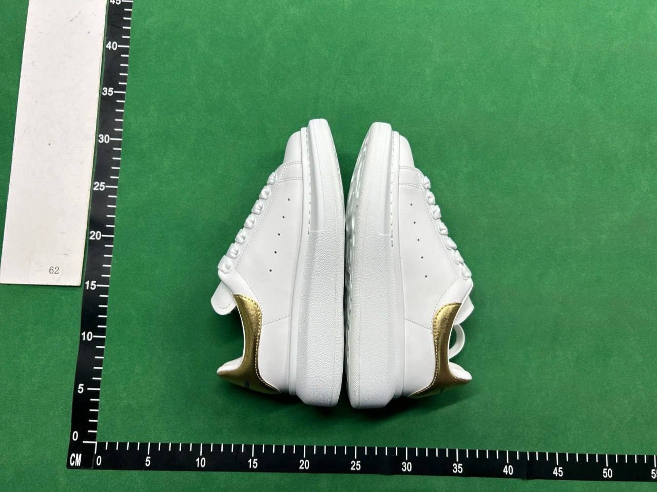 BF Batch  Alexander McQueen White and Gold Oversized Sneakers -5