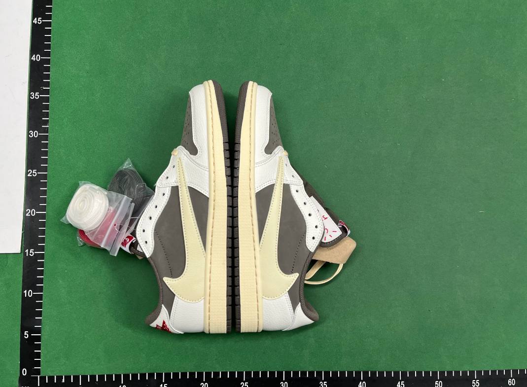 FK  Batch  Nike Air Jordan 1 Travis Scott -4