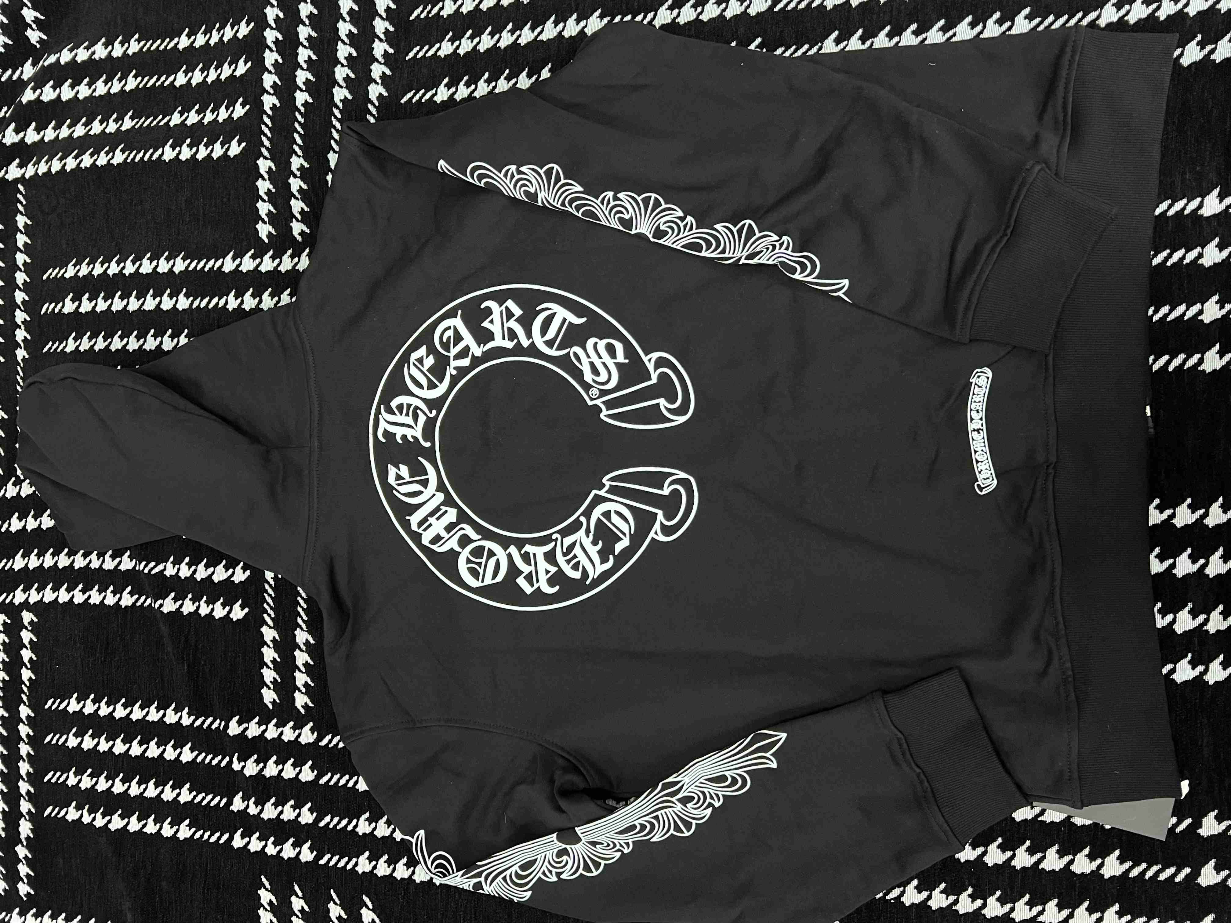 4 (2)_compressed.jpg